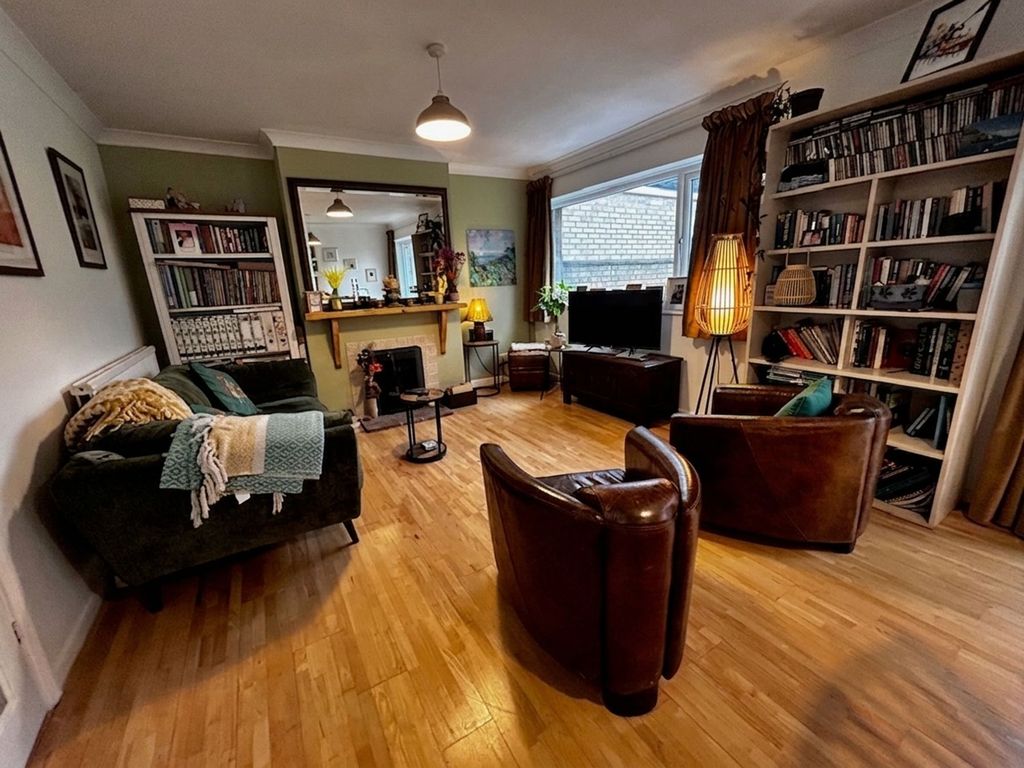 Property photo 2 of 19