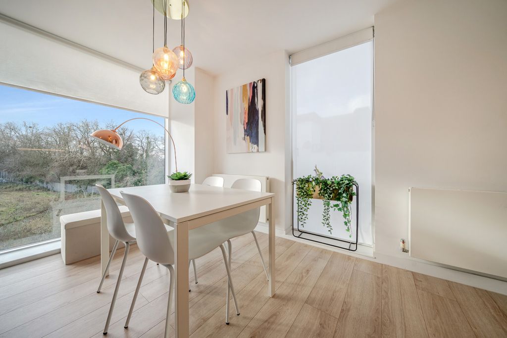 Property photo 2 of 19 1400269-2-696F75F...