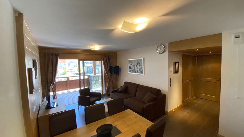 Property photo 3 of 24