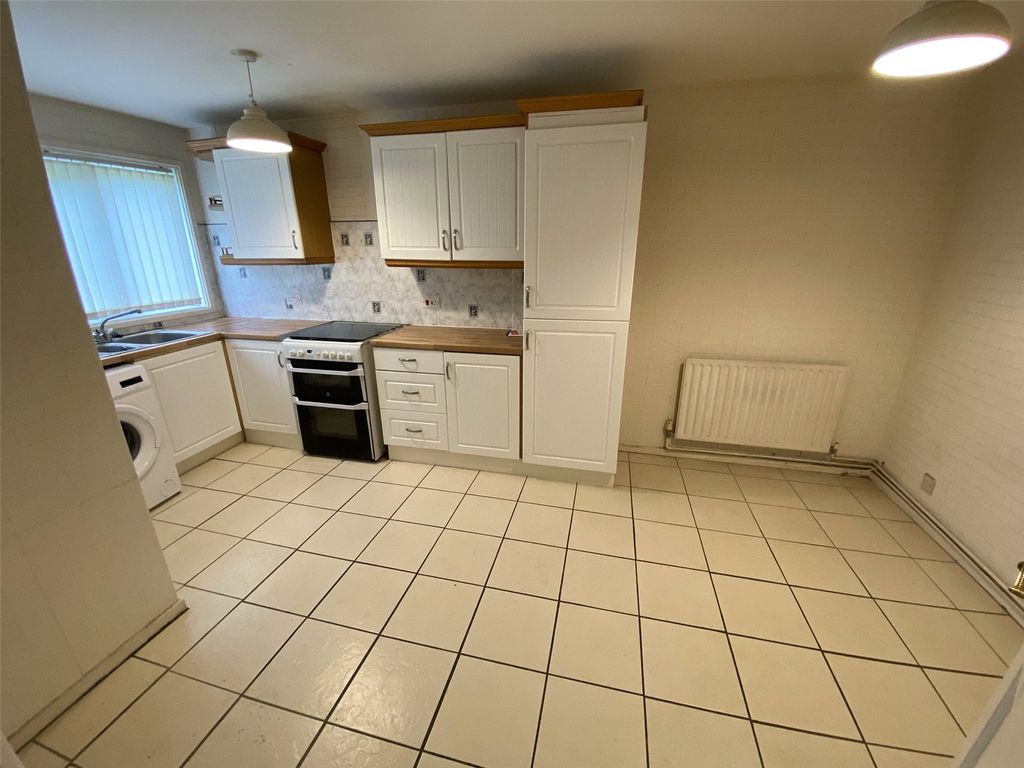 Property photo 2 of 15 Picture No. 20