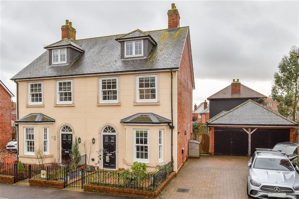 Property photo 1 of 13 External (Web)