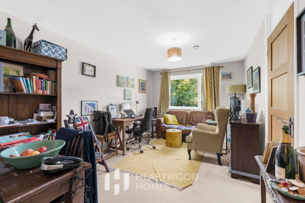 Property photo 2 of 10