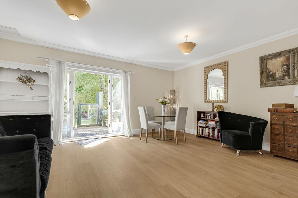 Property photo 3 of 12 Living/Dining