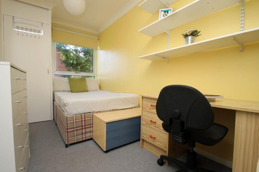 Property photo 2 of 4