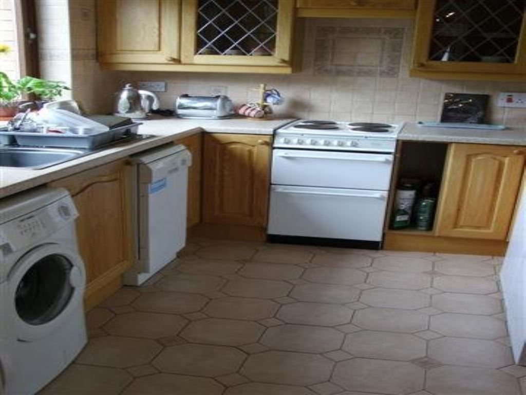 Property photo 2 of 7 Photo 2