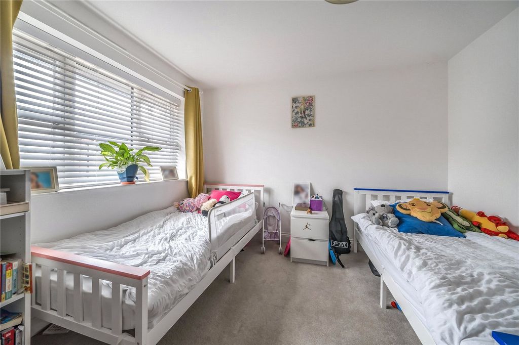 Property photo 3 of 11 Picture No. 02