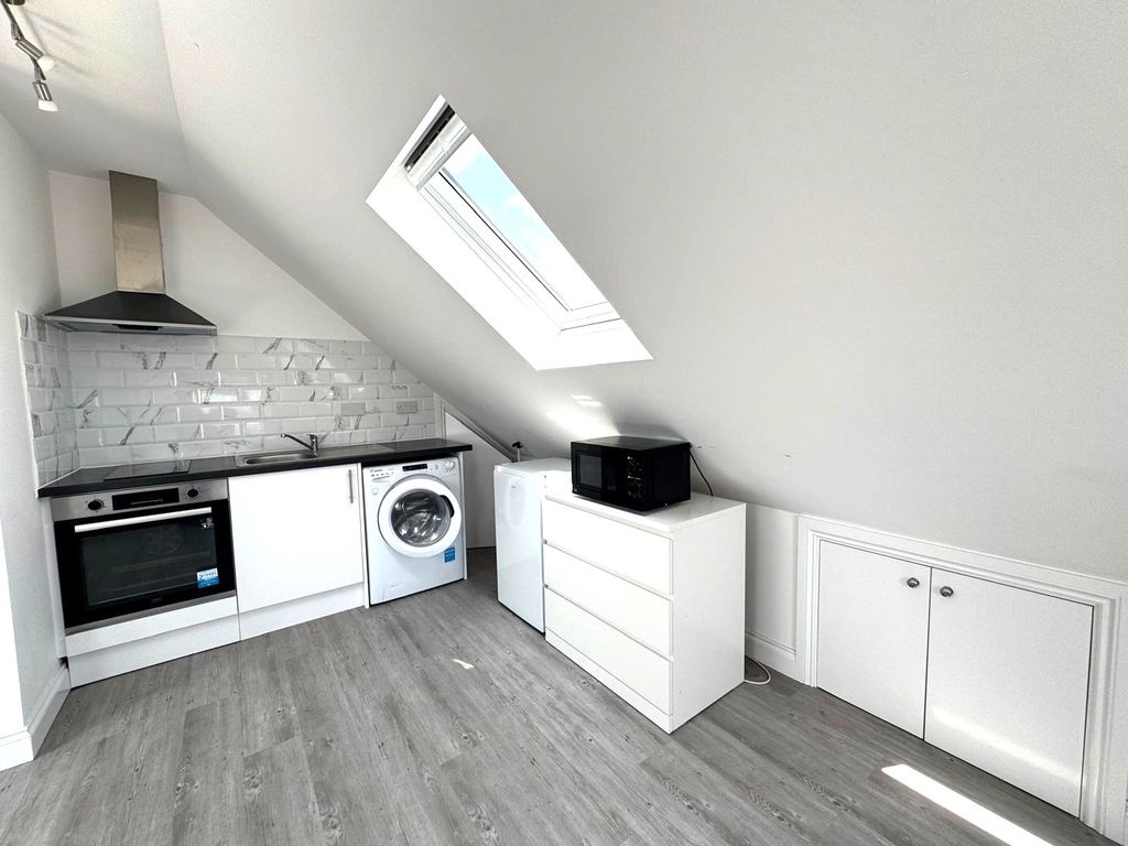 Property photo 2 of 5 Picture1