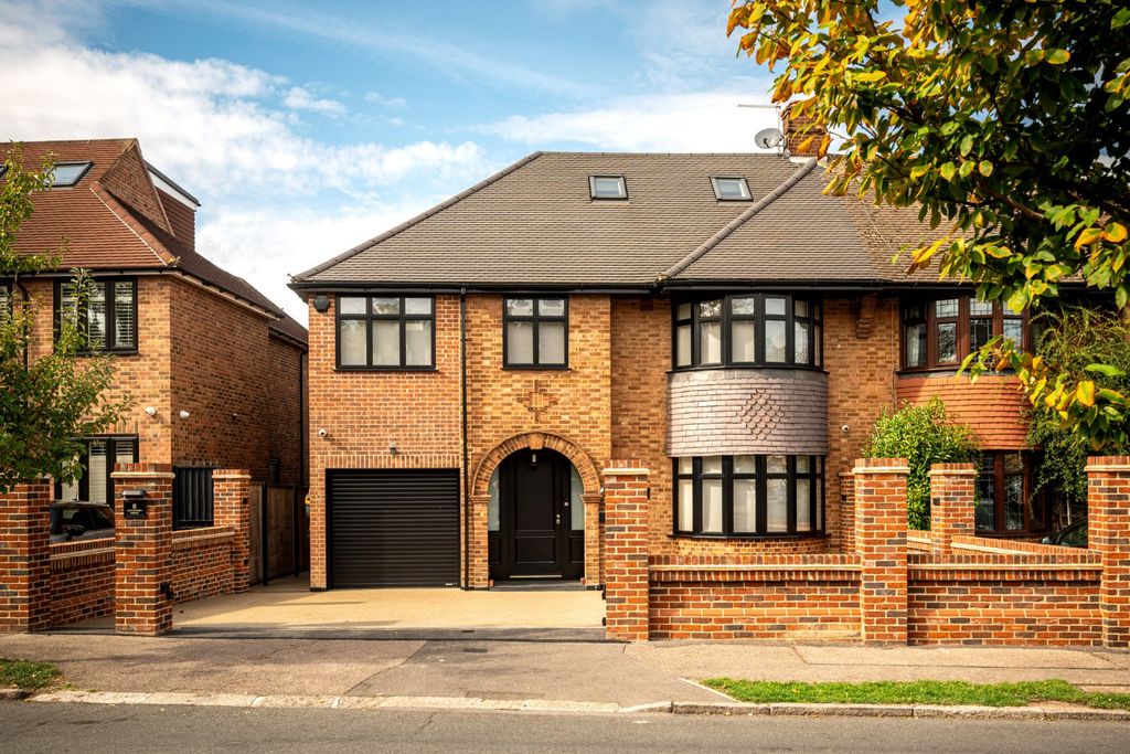 Property photo 3 of 25 Picture No. 68