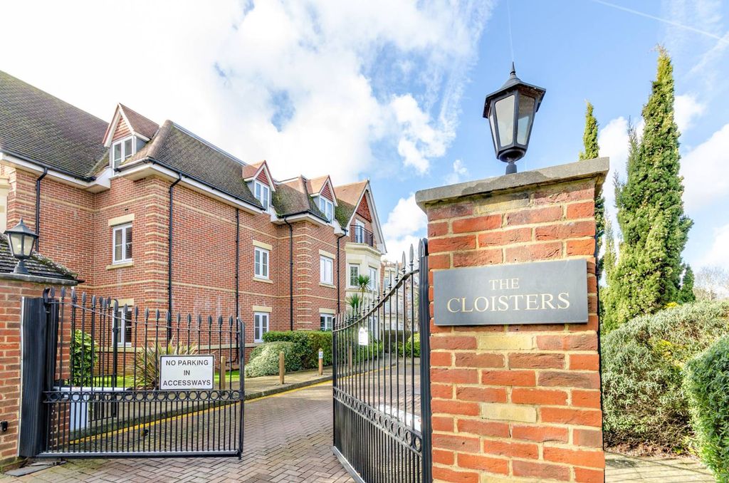 Property photo 3 of 10