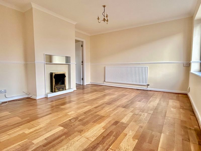 Property photo 2 of 14 Lounge