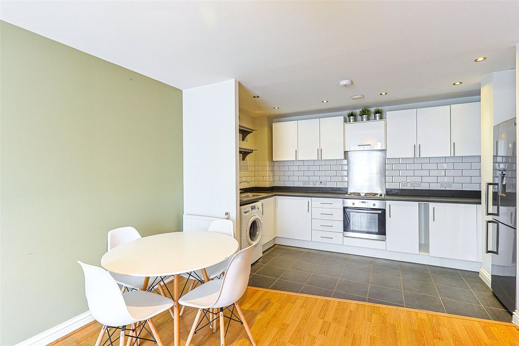 Property photo 2 of 12 Picture No. 07