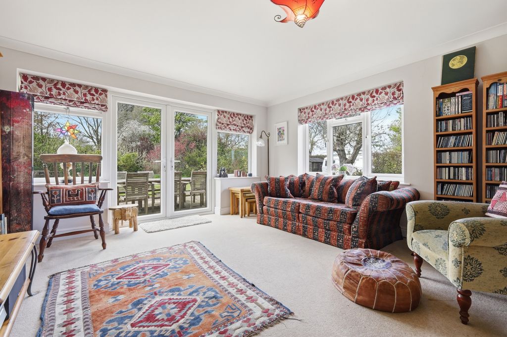 Property photo 2 of 32 Img_5477