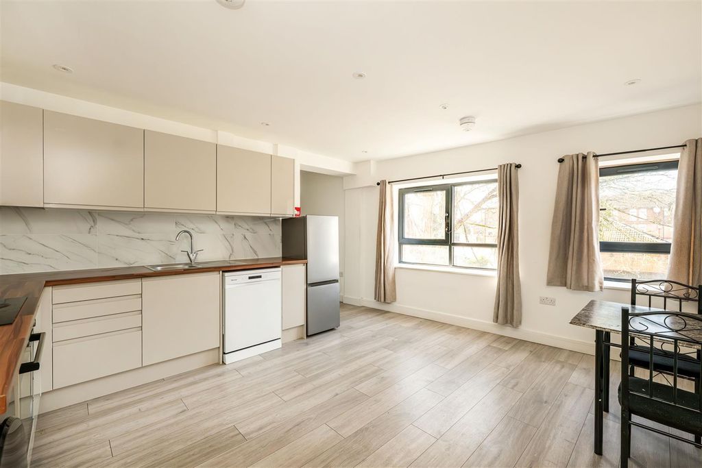 Property photo 3 of 5 Reception Room