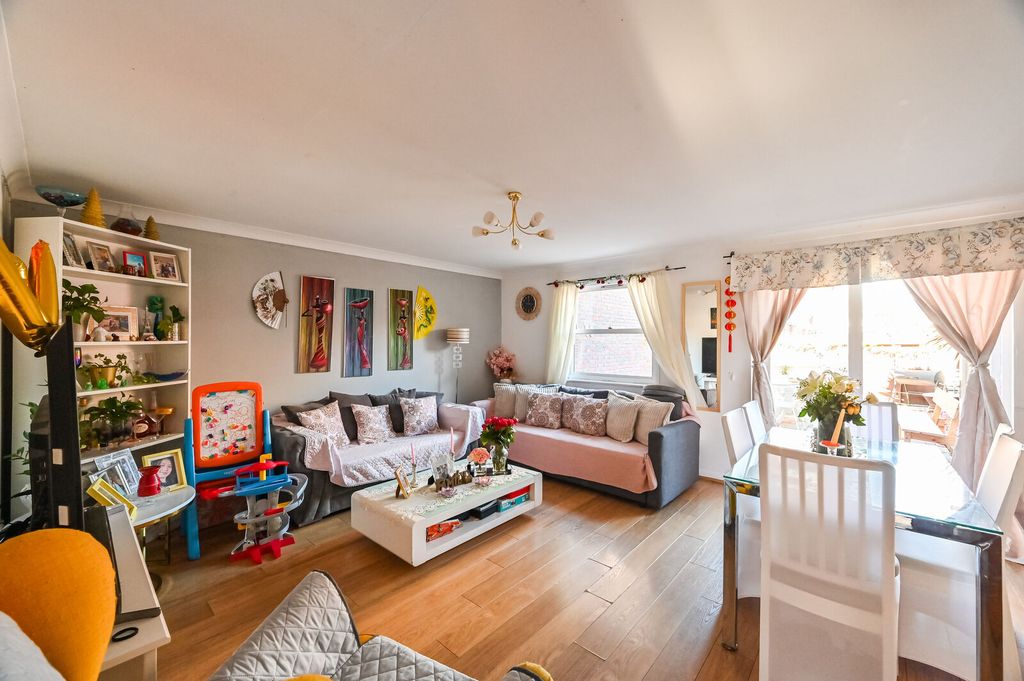 Property photo 1 of 13