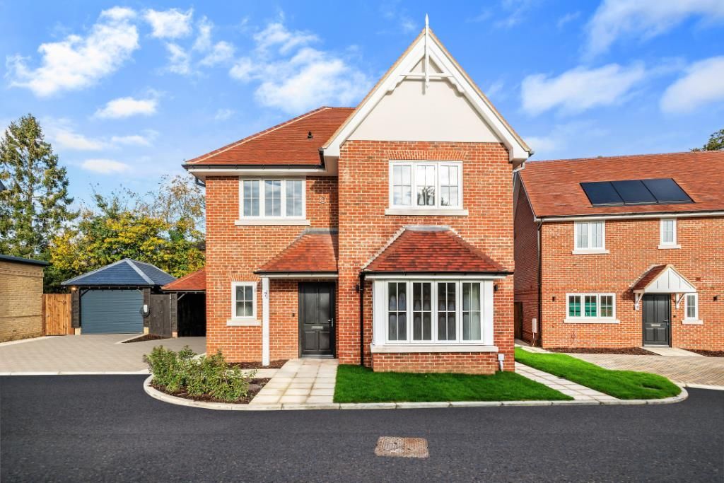 Property photo 1 of 26 7-Field-Way-6Dp (Portal Size).Jpg