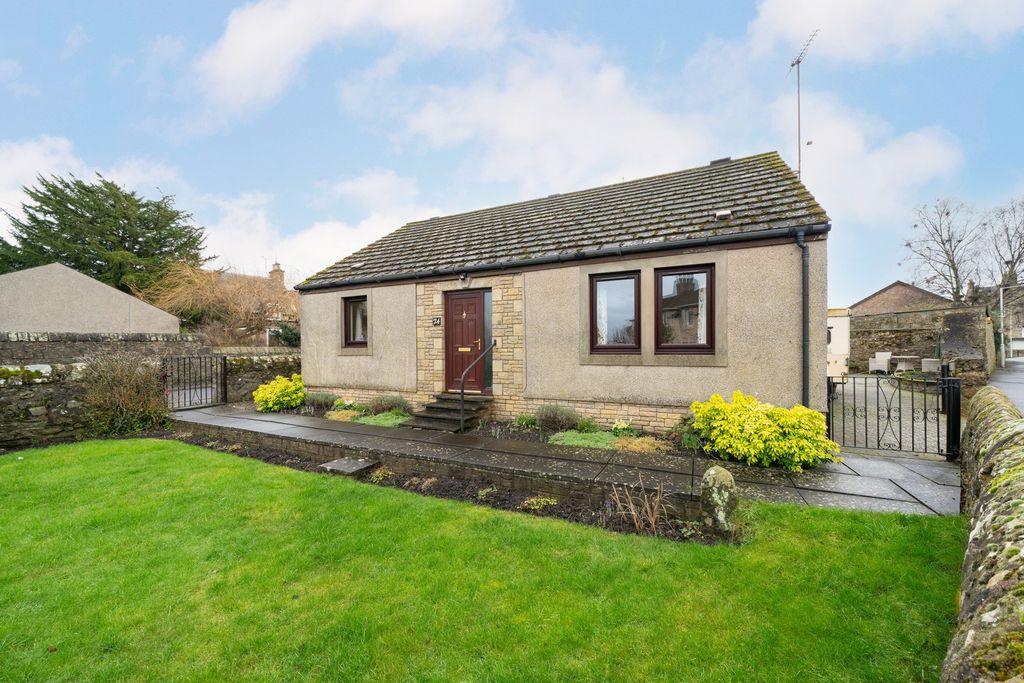 Property photo 1 of 25 Photo 3