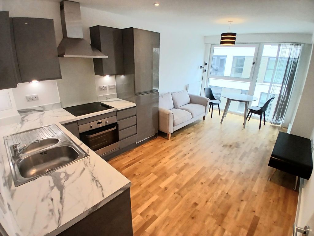 Property photo 3 of 18 Image