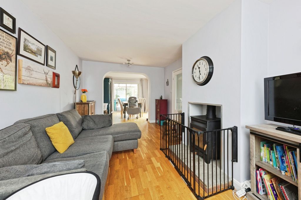 Property photo 2 of 15 Pbox-Img.Jpg