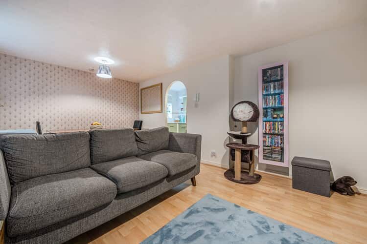 Property photo 3 of 19