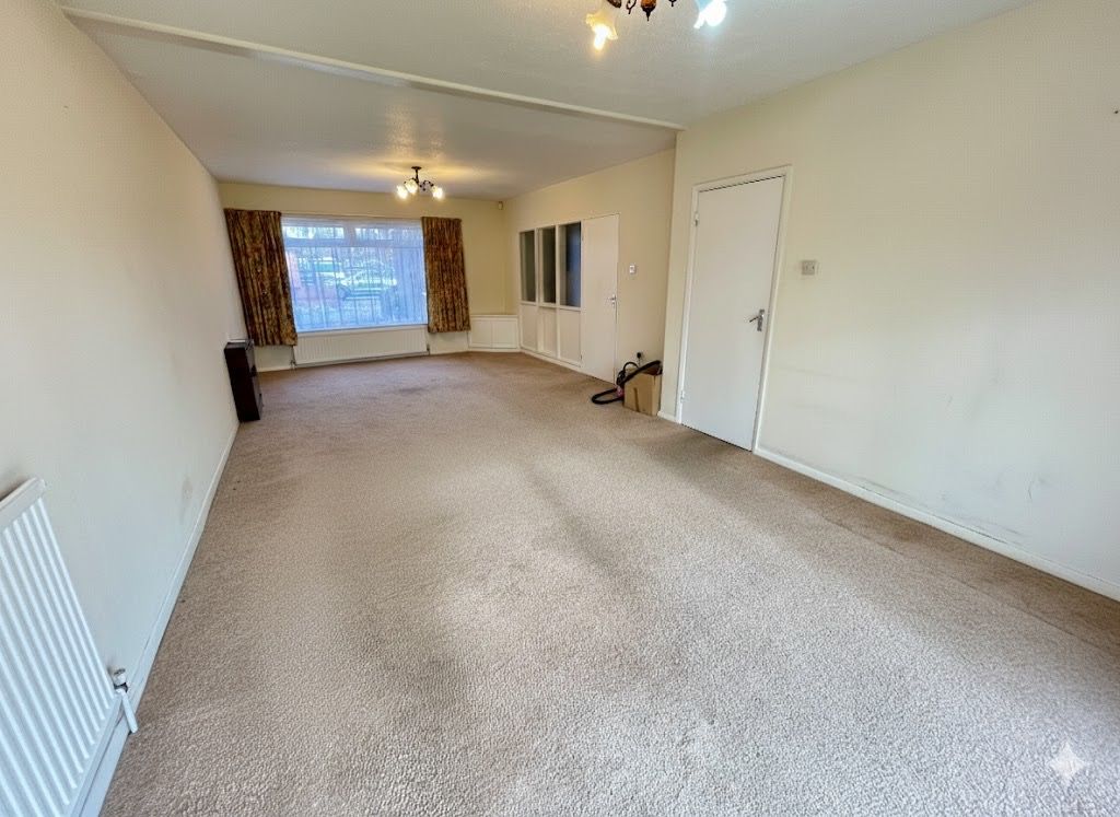 Property photo 3 of 12 4895994