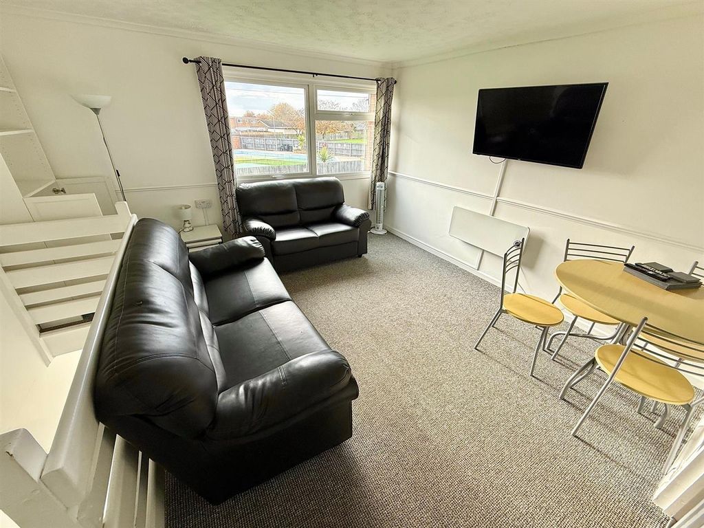 Property photo 2 of 10 Living Room Area