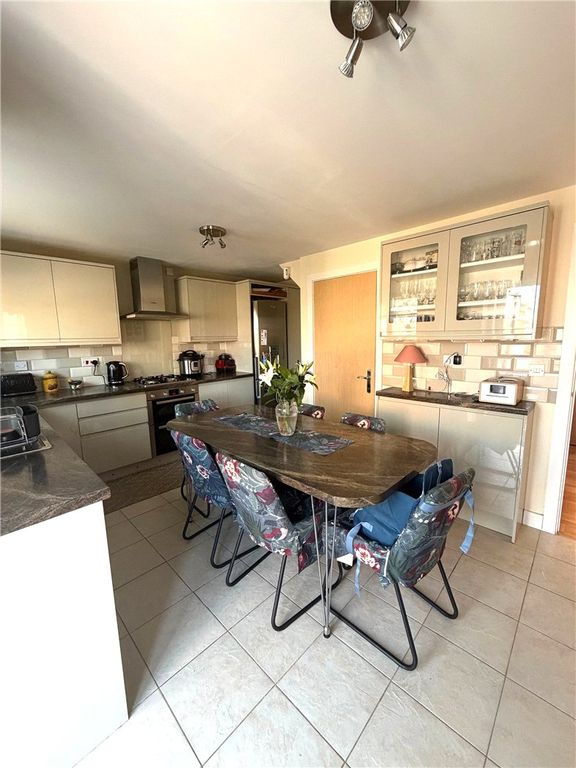 Property photo 3 of 8 Picture No. 07