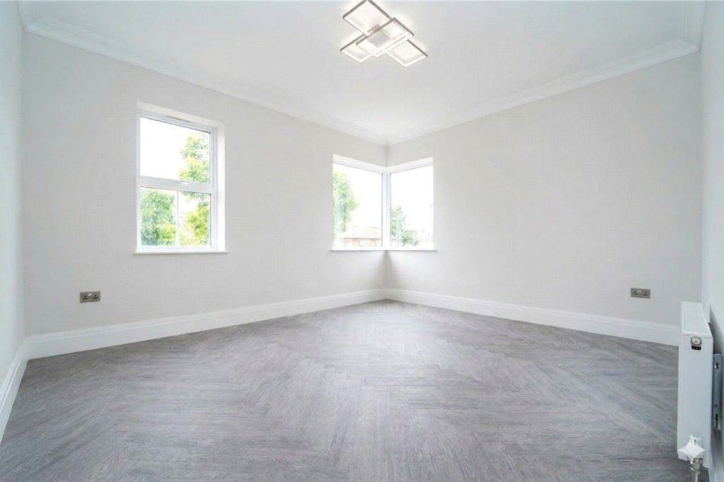 Property photo 2 of 9 Picture No. 14