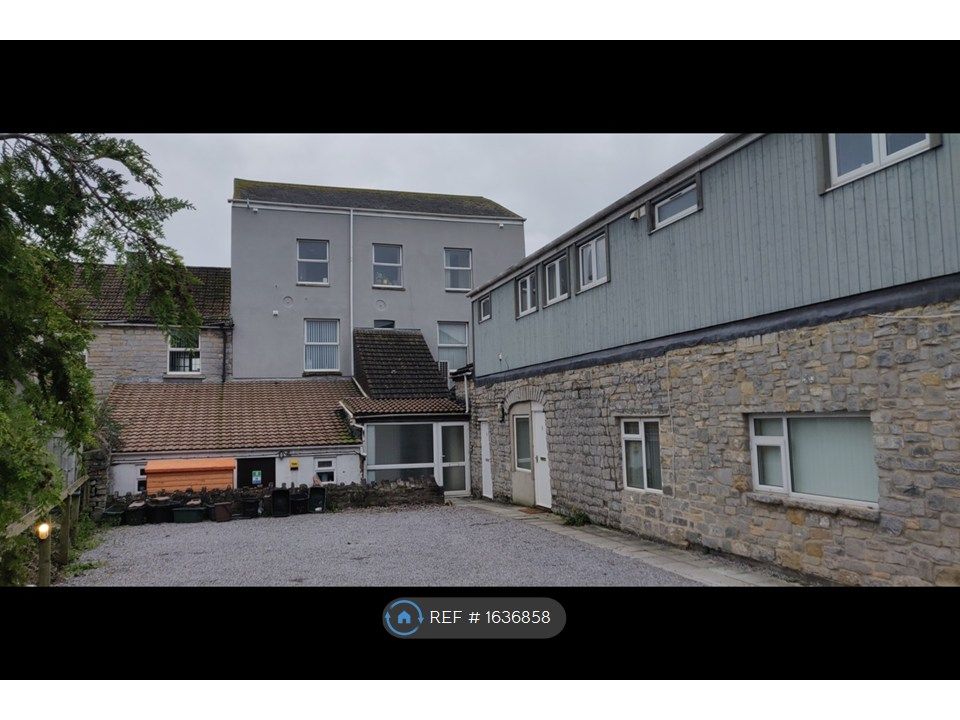 Property photo 1 of 3