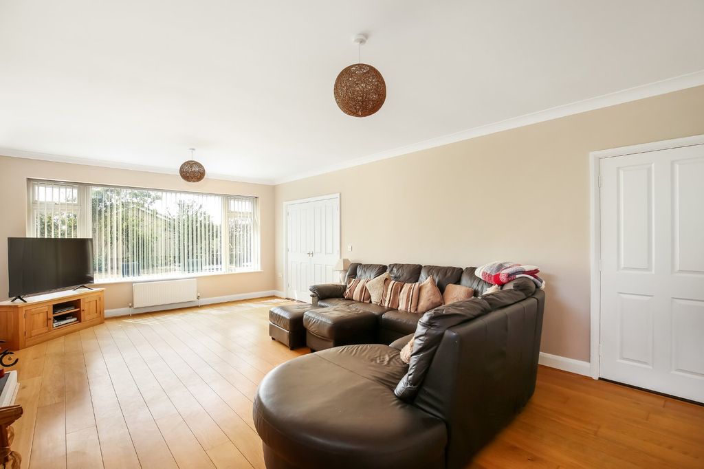 Property photo 3 of 20 Picture No. 07