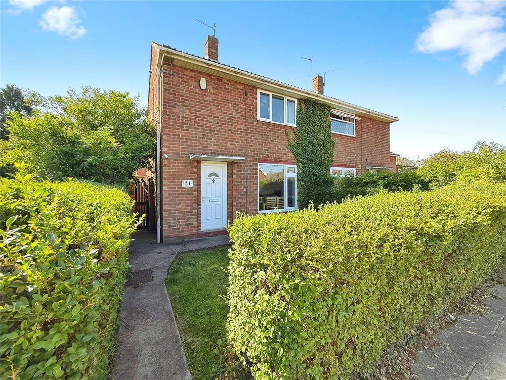 Property photo 1 of 10 Outside