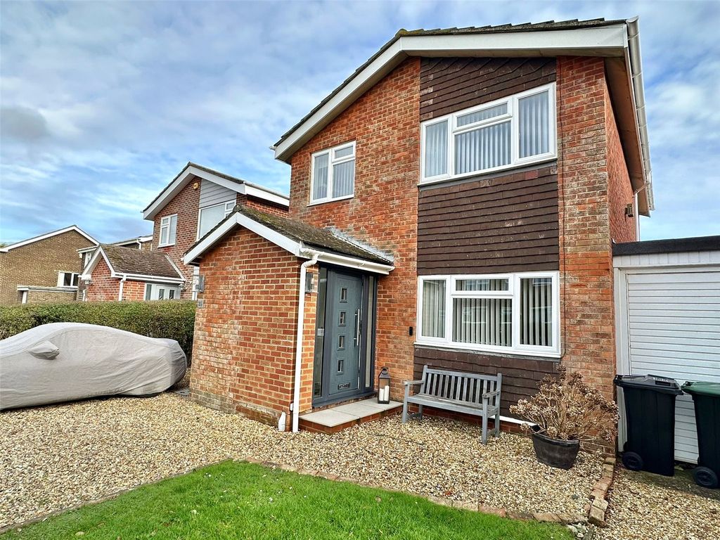 Property photo 1 of 20 Picture No. 05