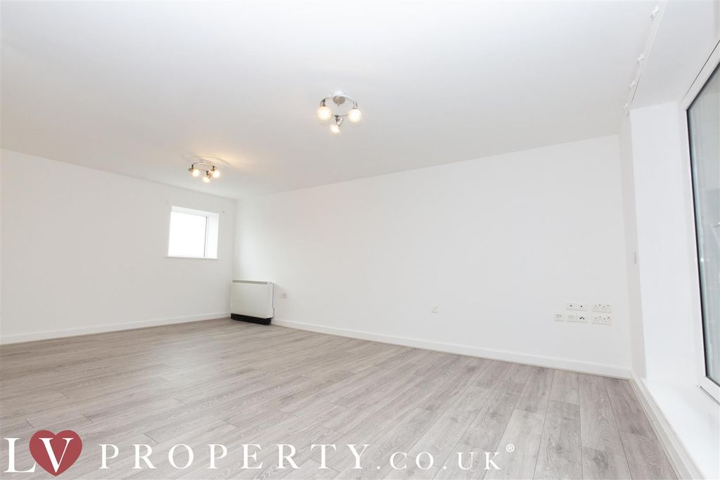 Property photo 3 of 14 N5.Jpg