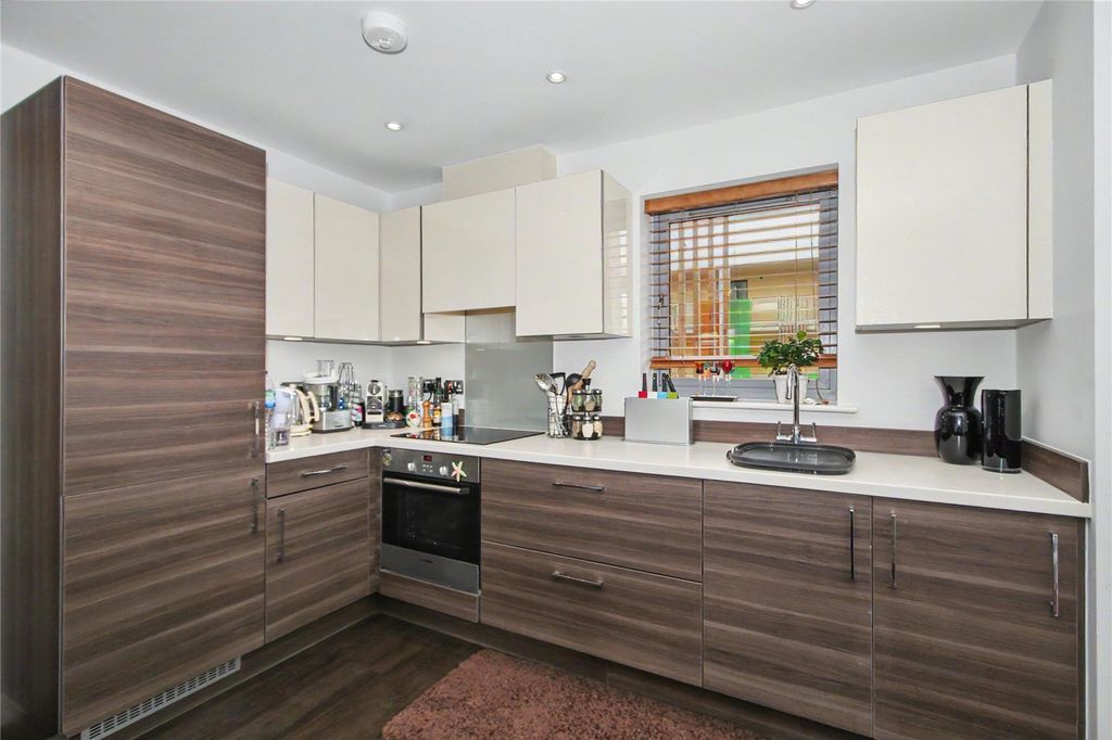 Property photo 2 of 7 Picture No. 18