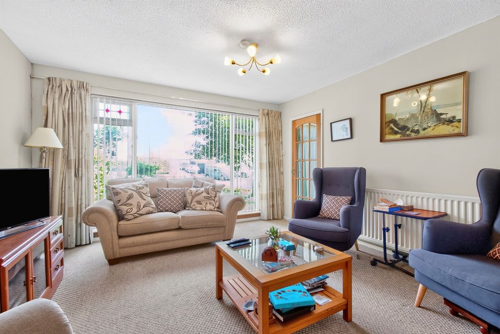 Property photo 2 of 22