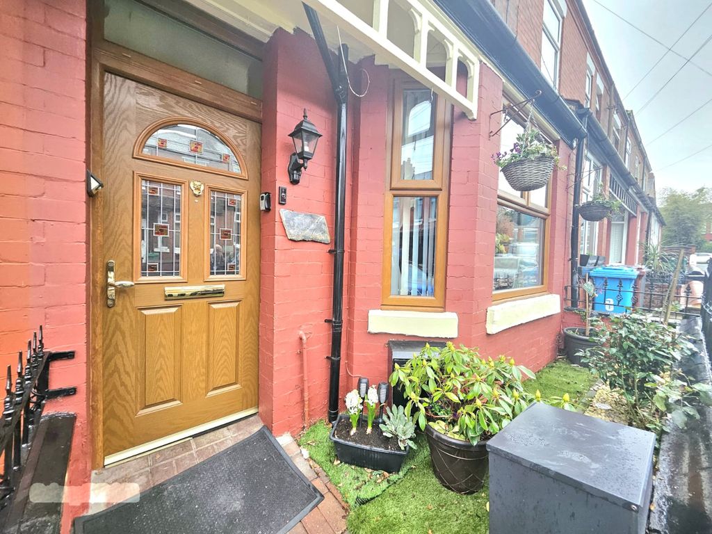 Property photo 2 of 16