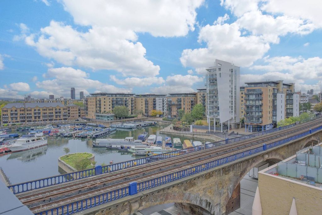 Property photo 3 of 3