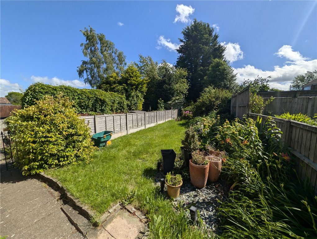 Property photo 2 of 14 Picture No. 18