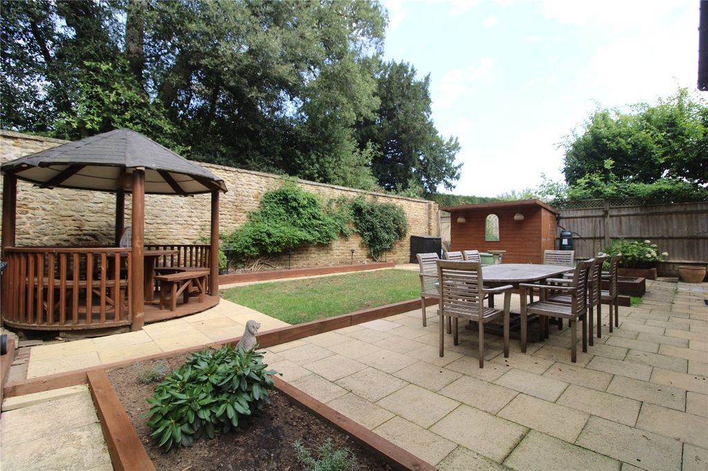 Property photo 2 of 39 Picture No. 76