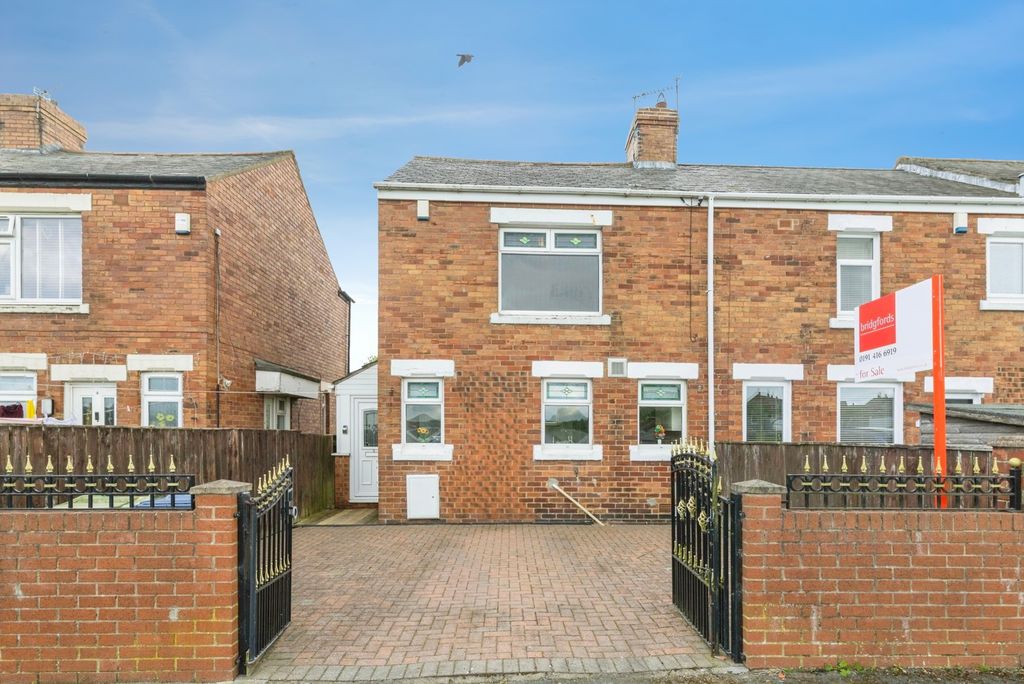Property photo 1 of 19 Pbox-Img.Jpg