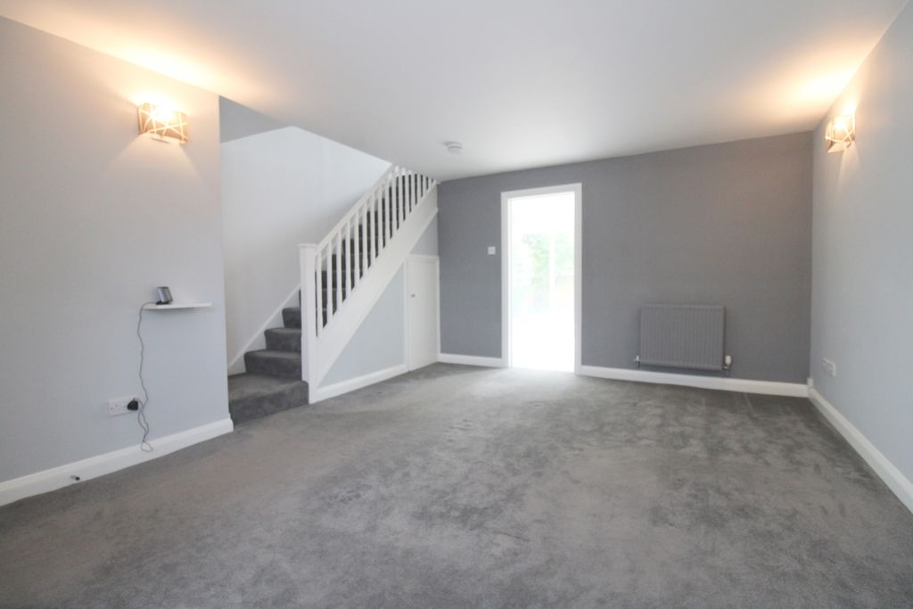 Property photo 3 of 11 Img_1949