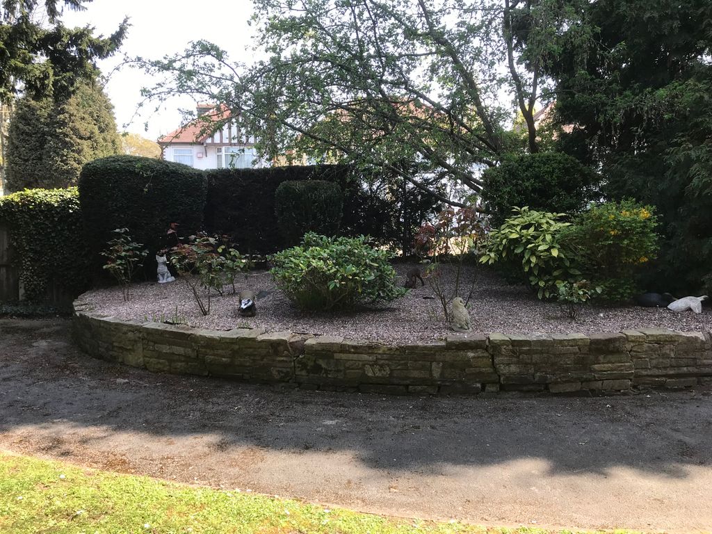 Property photo 2 of 17 View Of Communal Garden From Lounge And Bedroom
