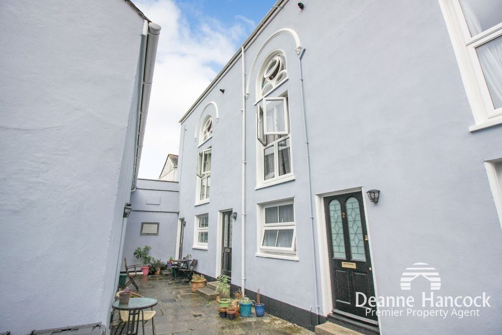 Property photo 1 of 7