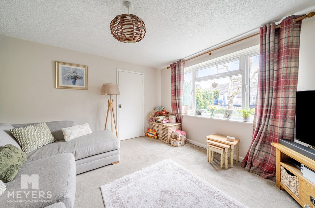 Property photo 3 of 14