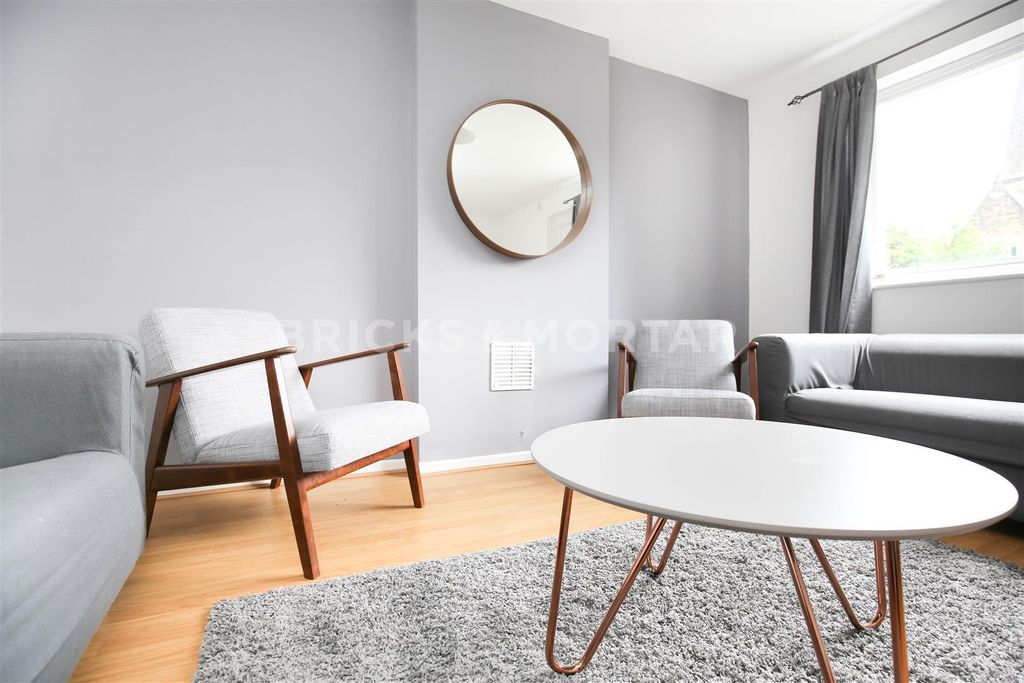 Property photo 3 of 13 3.Jpg