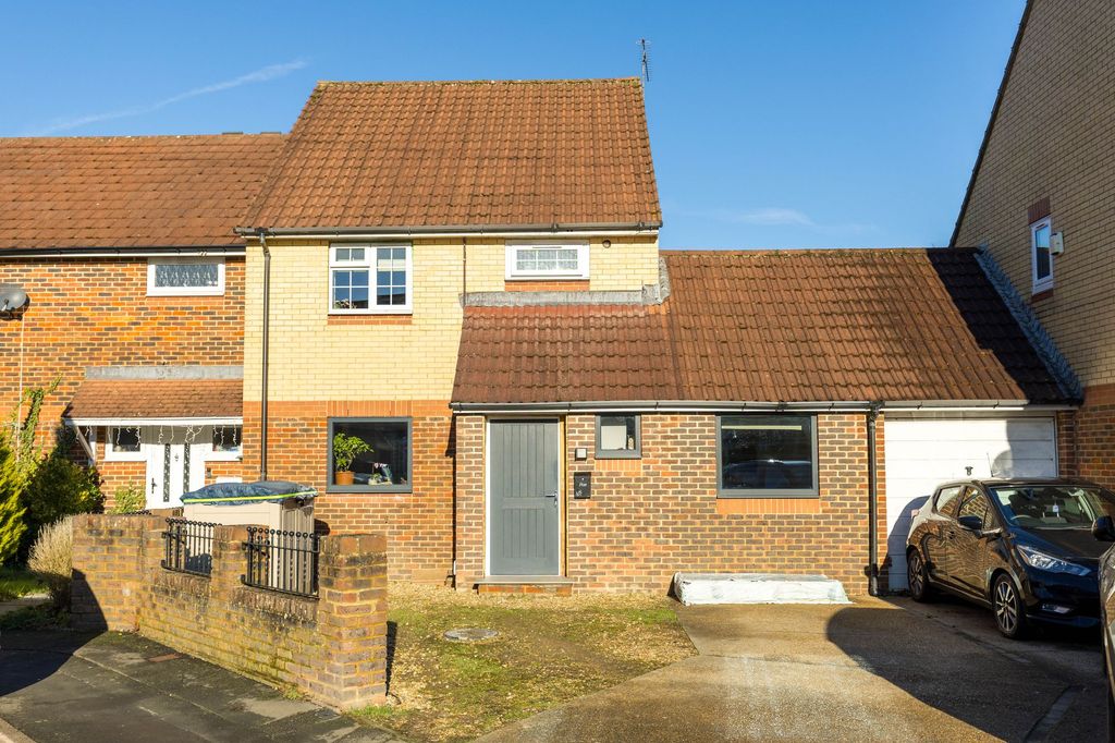 Property photo 1 of 30