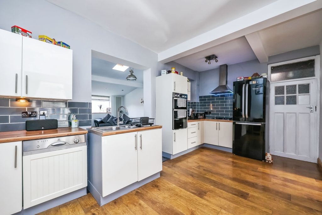 Property photo 2 of 15