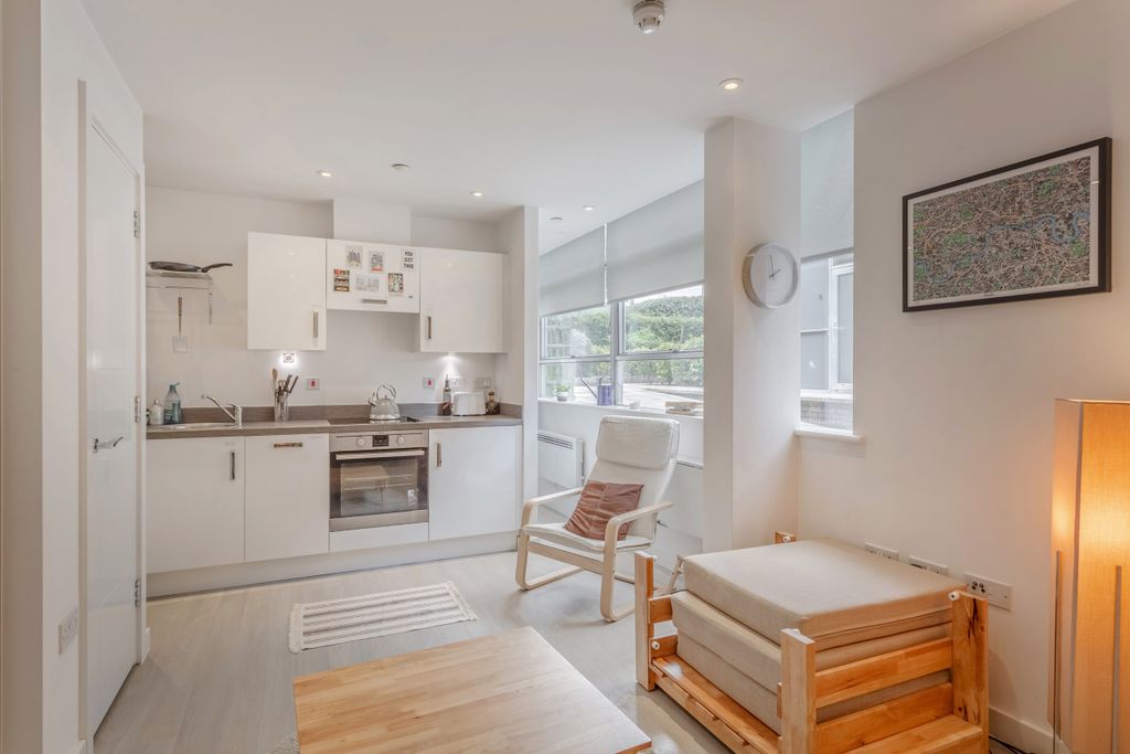 Property photo 3 of 19 Img_9315