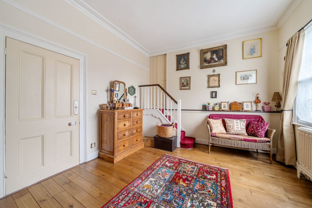 Additional image 10 of 3 bed semi-detached house for saleHigh Street, Fareham, Hampshire PO16