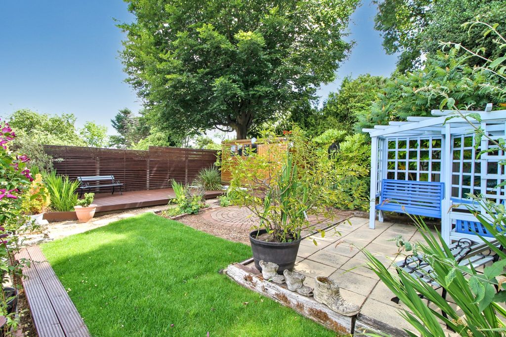 Property photo 3 of 15