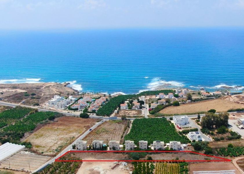 Property photo 3 of 12